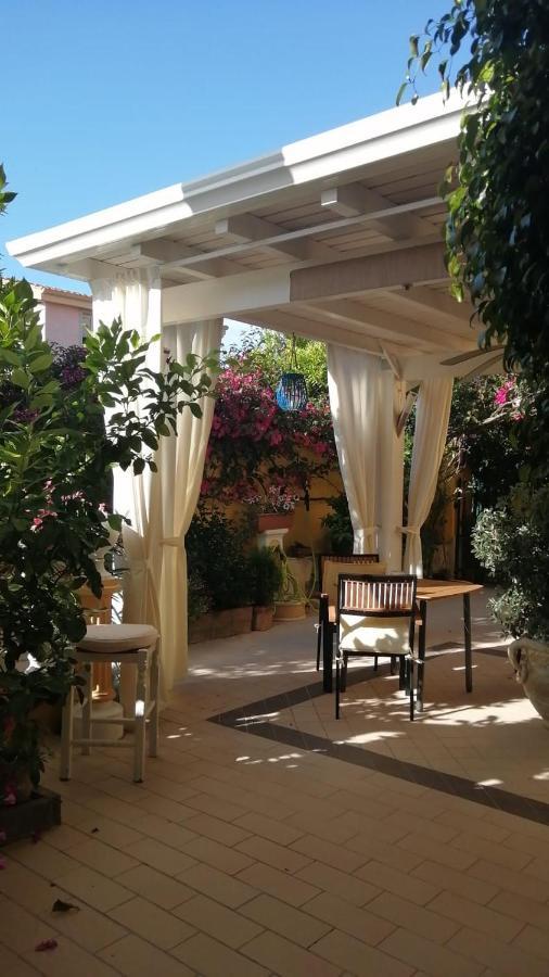 Domos Le Due Tuie Bed and Breakfast Piscinas Buitenkant foto