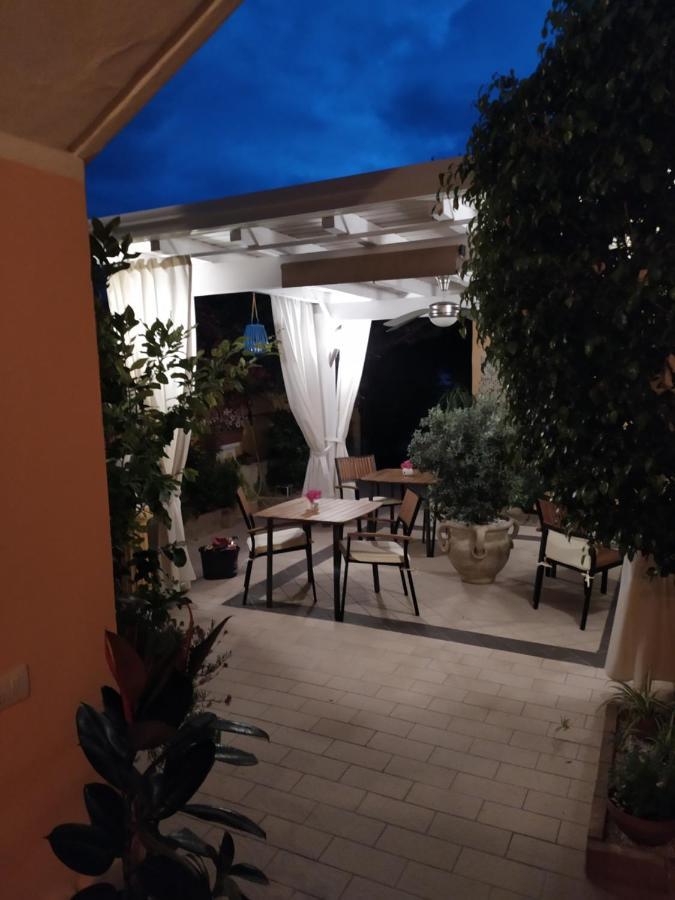 Domos Le Due Tuie Bed and Breakfast Piscinas Buitenkant foto
