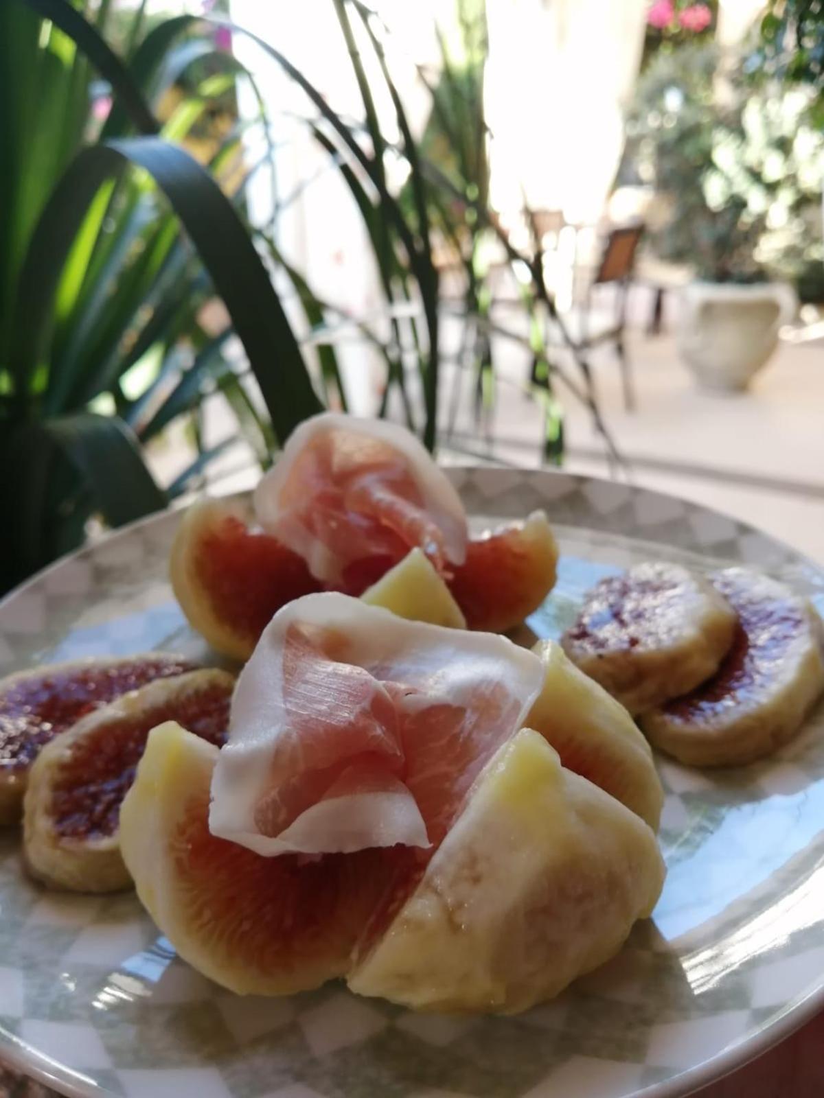 Domos Le Due Tuie Bed and Breakfast Piscinas Buitenkant foto