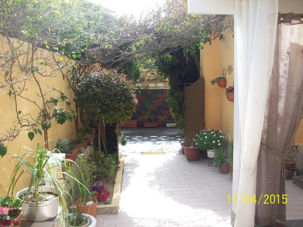 Domos Le Due Tuie Bed and Breakfast Piscinas Buitenkant foto