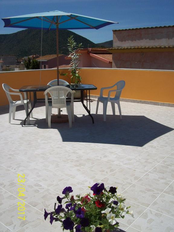 Domos Le Due Tuie Bed and Breakfast Piscinas Buitenkant foto