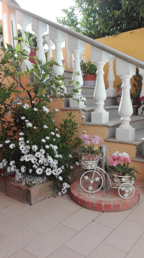 Domos Le Due Tuie Bed and Breakfast Piscinas Buitenkant foto